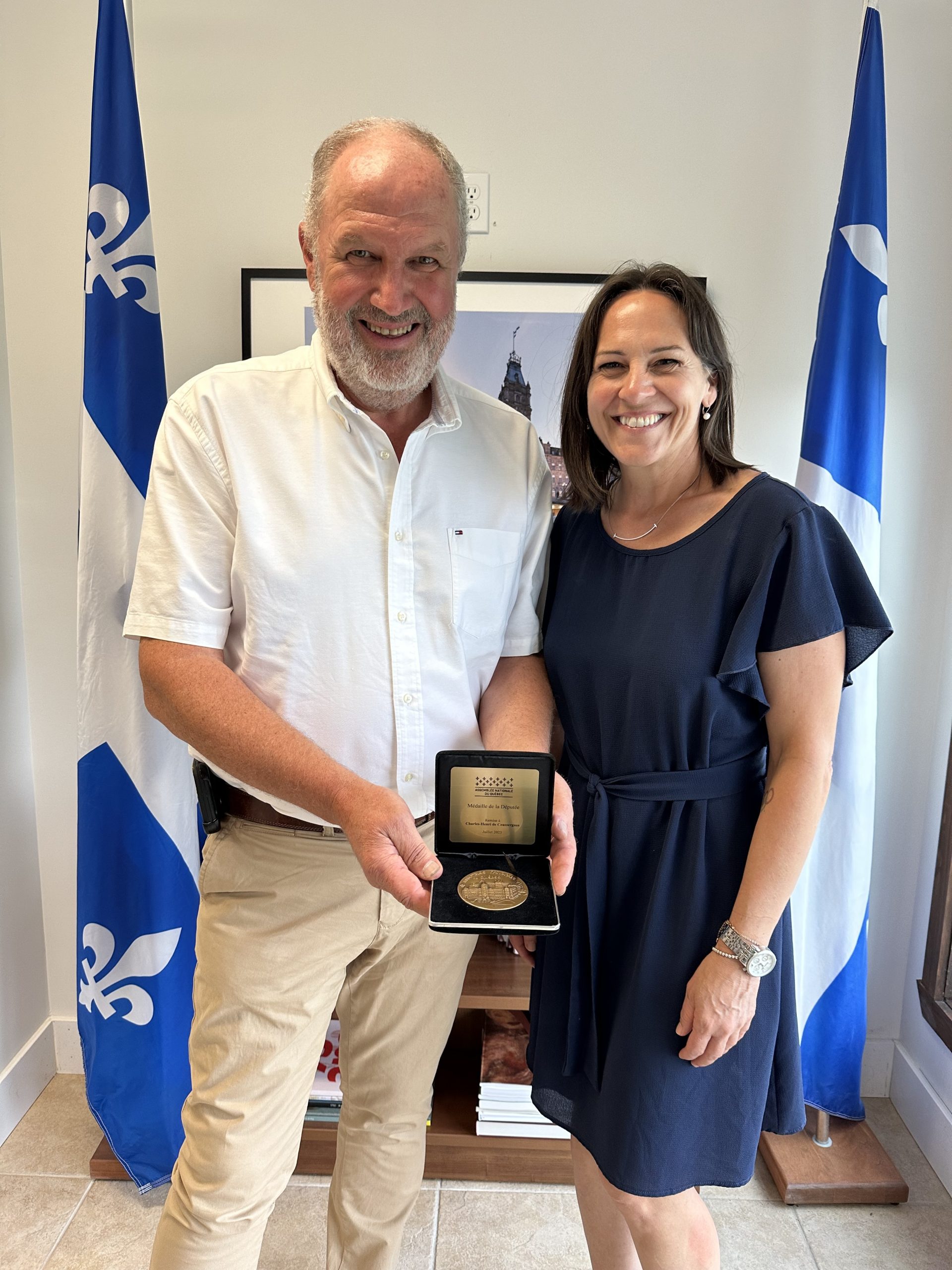 Le vigneron CharlesHenri de Coussergues reçoit la médaille de la