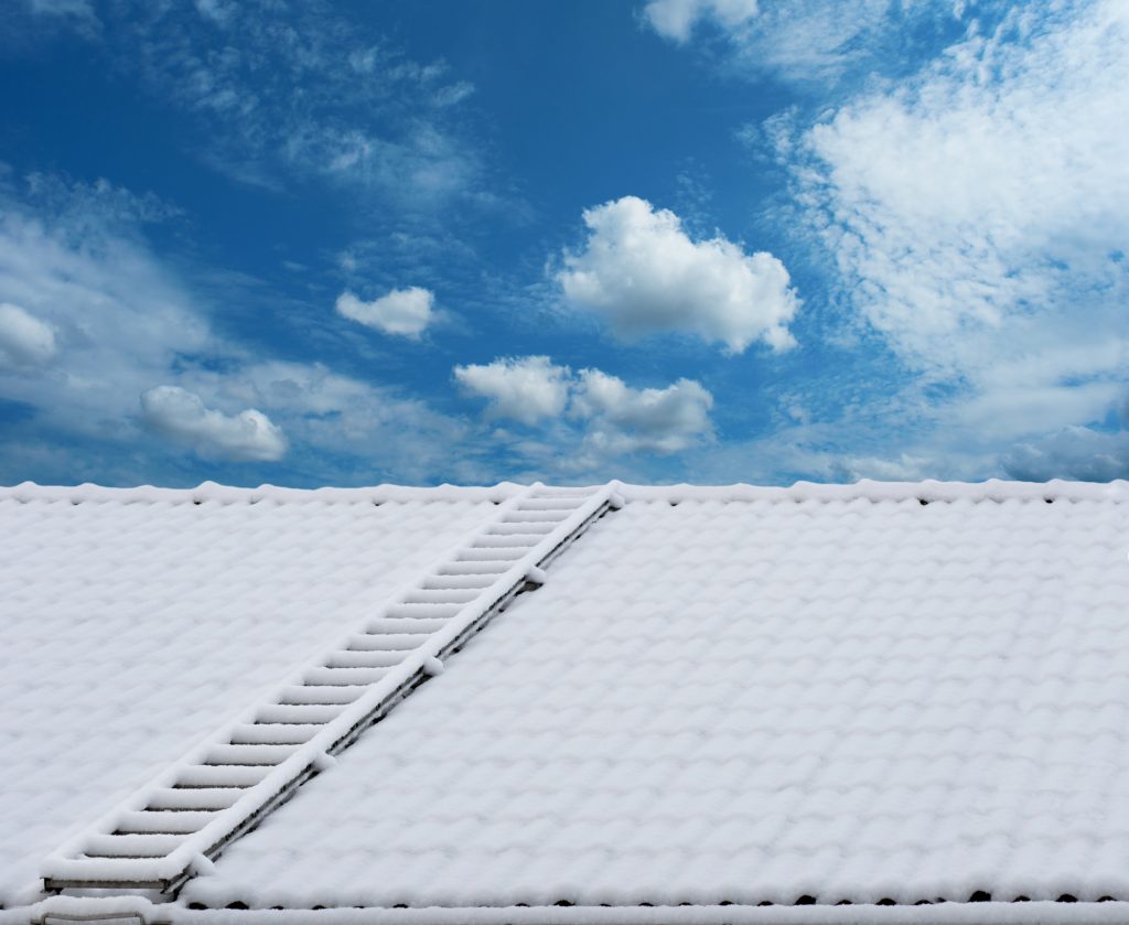 Le migliori pratiche da seguire durante la ristrutturazione del tetto commerciale per l’inverno